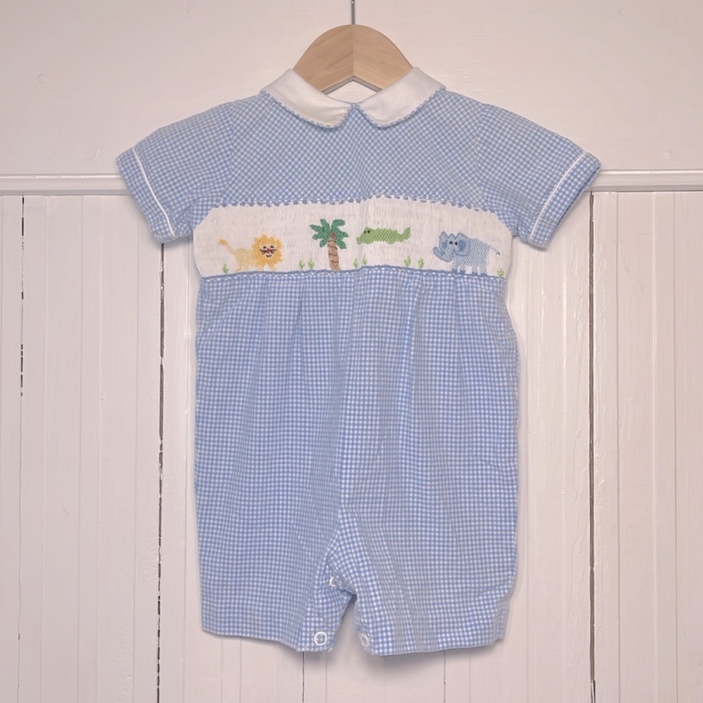 CARRIAGE BOUTIQUE VGUC Smocked Zoo Animals Gingham Peter Pan Collar Romper